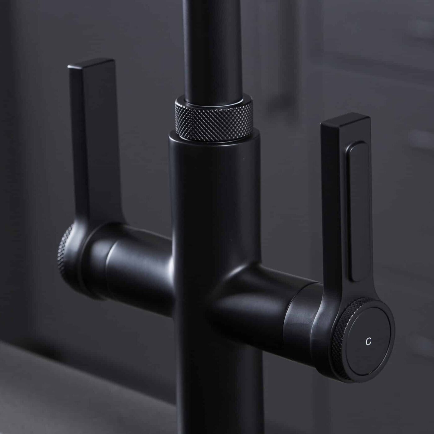 Aureum 3-in-1 D Shape Boiling Water Tap - Matt Black - Image 6